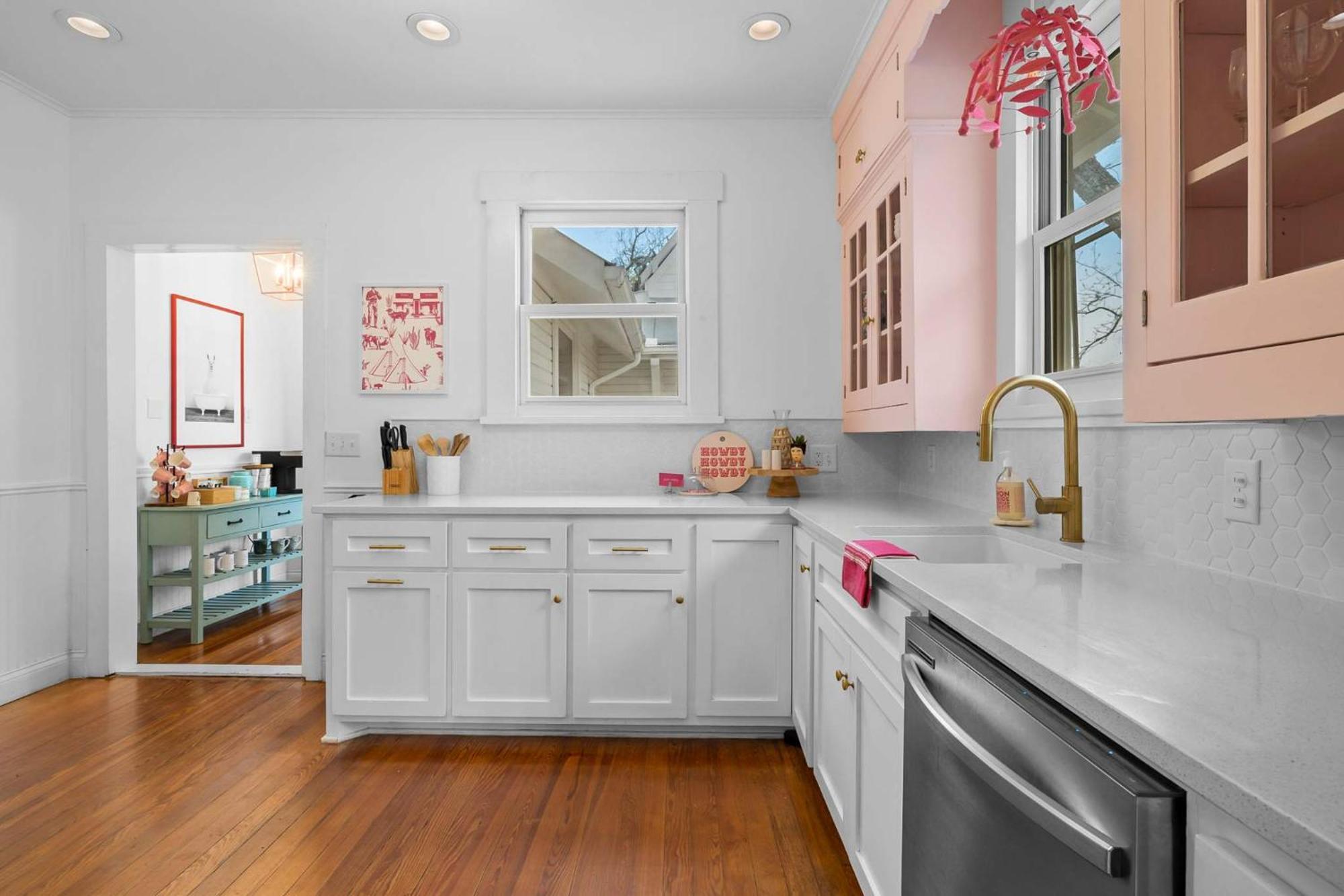 Willa Pink Duchess - Mins To Main Hot Tub & Fire Pit Fredericksburg Zewnętrze zdjęcie